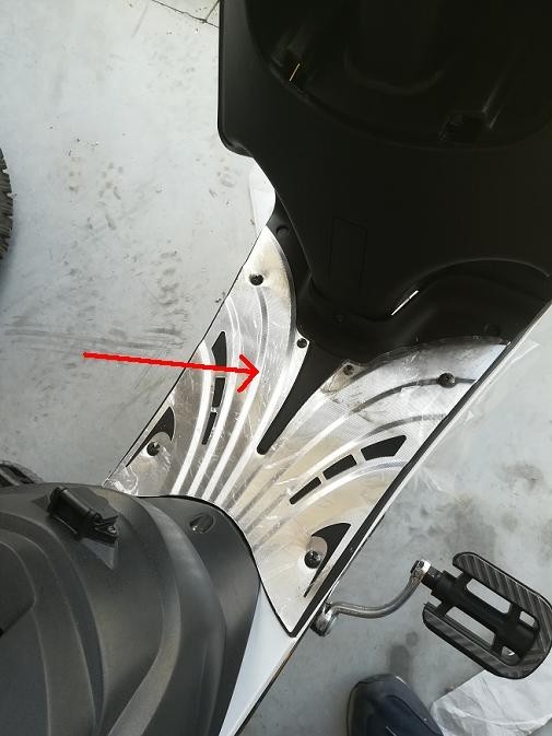 POGGIAPIEDI METALLO CENTRALI - bici elettrica scooter sky II tipo z-tech