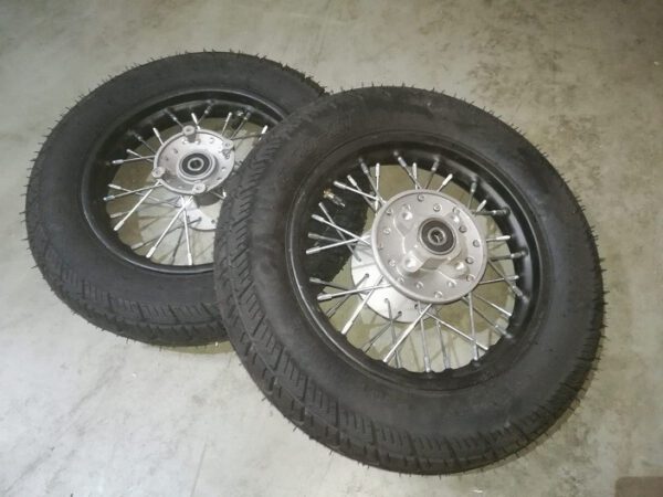 kit MOTARD CERCHI e GOMME 3.00X10 MINICROSS MORINI ANTERIORE E POSTERIORE pit bike