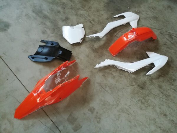 PLASTICHE CARENE PIT BIKE ZEUS ARANCIO/BIANCO - kit completo stile ktm