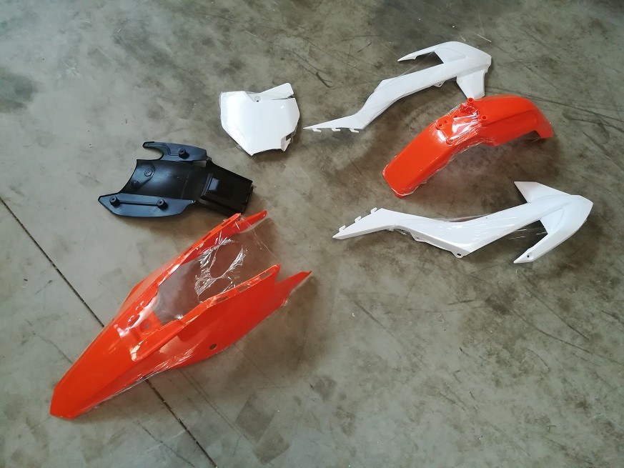 PLASTICHE CARENE PIT BIKE ZEUS ARANCIO/BIANCO - kit completo stile ktm
