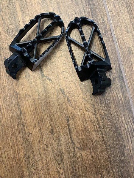 COPPIA PEDALINE POGGIAPIEDI PER PIT BIKE TT125 TT140 TT160 CROSS KAYO K2