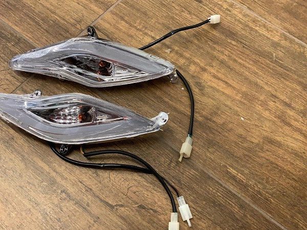 1cp FRECCE TRASPARENTI FRECCIA DESTRA + SINISTRA LAMPADA FANALE- SKY II REVENGE 500W