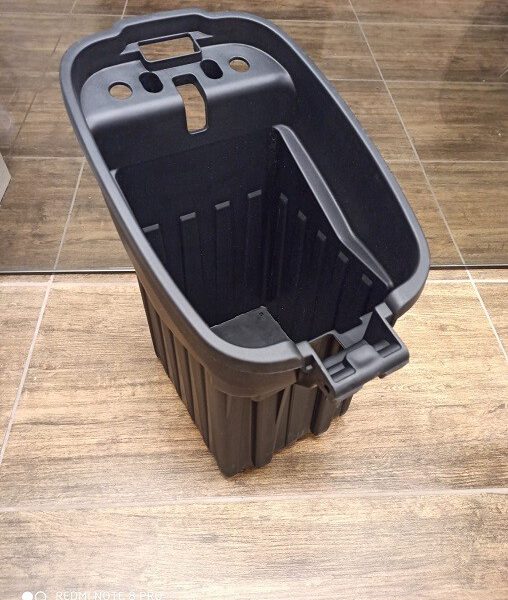 PLASTICA SOTTO SELLA PORTA BATTERIE SCOOTER SKY NEXT
