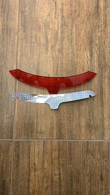 PLASTICA RIFLETTENTE ROSSA DEL BOX PORTAOGGETTI POSTERIORE - bici elettrica scooter sky II revenge