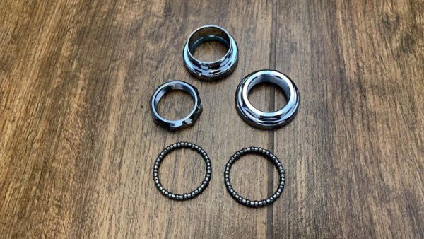 KIT CUSCINETTI STERZO PER MONOPATTINO ELETTRICO CHAOS 48V 1600W RUOTE 6.5