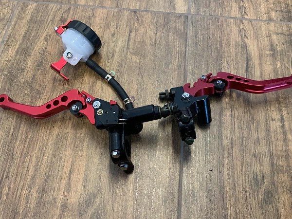 KIT POMPA FRENO ANTERIORE RADIALE + LEVE CNC ROSSO RACING