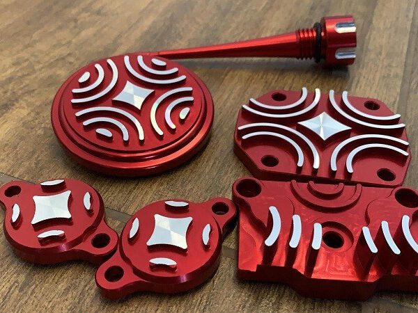 TAPPI CNC TESTATA TAPPO OLIO CNC ROSSO RACING PER MOTORE YX 140