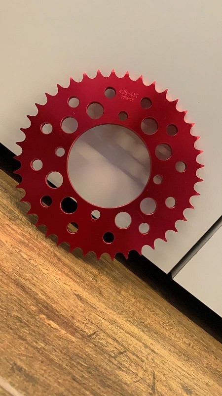 CORONA 41 PASSO 420 ATTACCO SDG IN ERGAL CNC ROSSO RACING