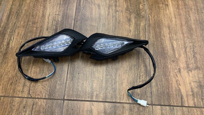 COPPIA FANALI LED ANTERIORI QUAD KAYO AT110 AT125 MODELLO NUOVO