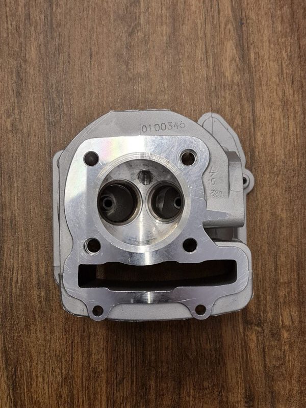TESTA PER BLOCCO MOTORE GY6 QUAD KAYO AU180 180CC
