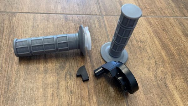KIT COMPLETO ACCELERATORE + MANOPOLA DI SINISTRA PER MINICROSS KAYO KT50 50cc 2T