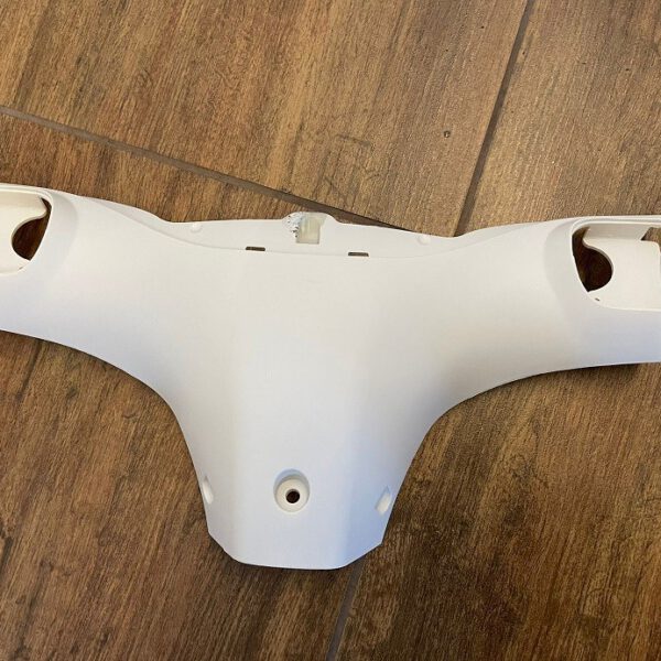 PLASTICA INTERNA MANUBRIO  DIETRO FANALE SCOOTER SKY II REVENGE MODELLO DISPLAY DIGITAL