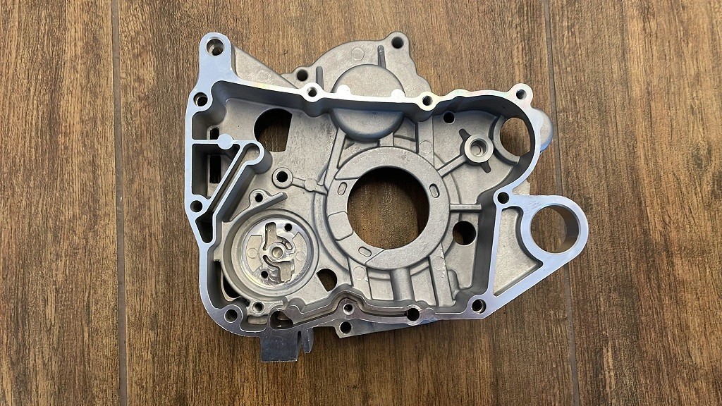 CARTER DESTRO BLOCCO MOTORE GY6 PER QUAD KAYO AU180 180cc