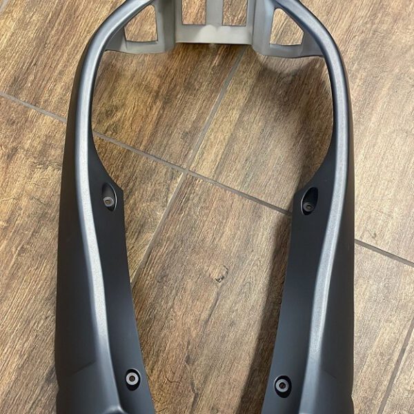 PLASTICA SOTTO SCUDO ANTERIORE SCOOTER SKY GRIGIA-SCOOTER ELETTRICO SKY II REVENGE