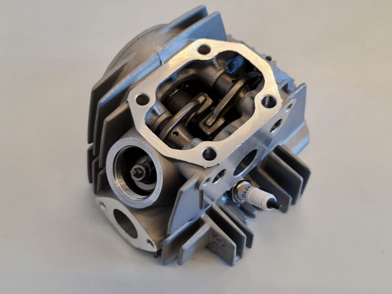 TESTA MOTORE QUAD ATV 110CC 4 TEMPI VALVOLE incluse