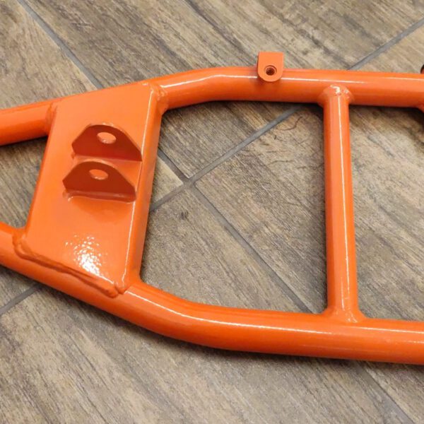 BRACCETTO QUAD ATV AU180 180cc INFERIORE SINISTRO COMPLETO DI SNODO E BOCCOLE