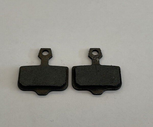 1 CP PASTIGLIE FRENO ANTERIORE POSTERIORE MINICROSS KAYO KMB EKMB 60cc