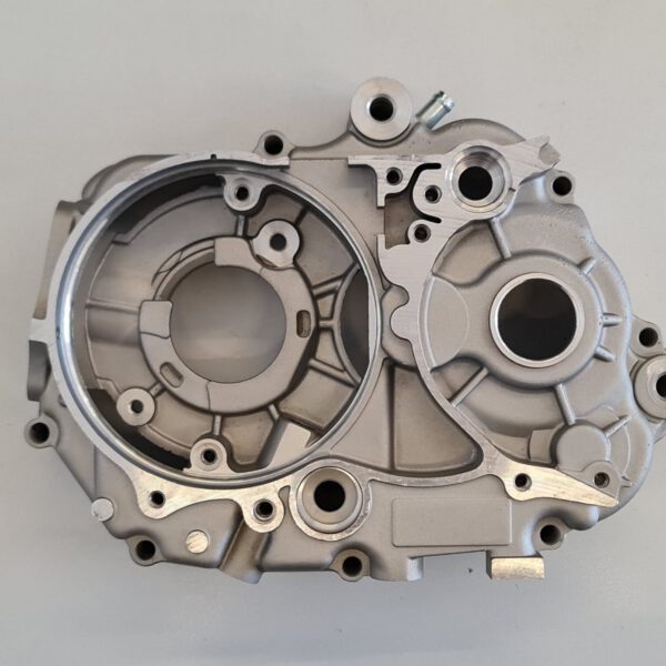 CARTER SINISTRO LATO STATORE PER MOTORE YX125 125CC