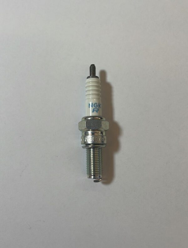 CANDELA NGK CR9E BLOCCO MOTORE ZONGSHEN ZS190 190CC