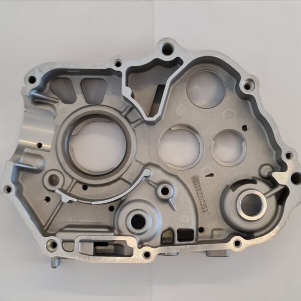 CARTER INTERNO DESTRO PER BLOCCO MOTORE  PIT BIKE YX110 110CC