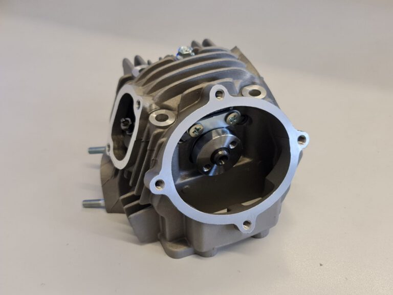 TESTA CON ACCESSORI PER MOTORE ZONGSHEN ZS155 155CC