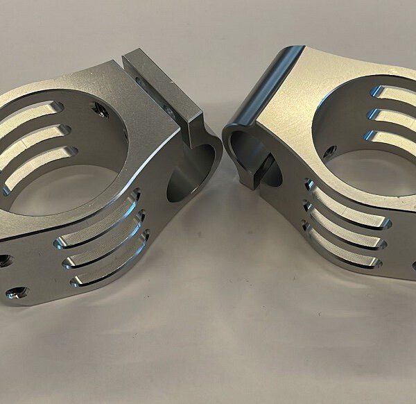 1cp RAISER SUPPORTO MANUBRIO IN CNC PER MINIGP KAYO MR150  150cc