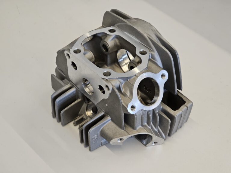 TESTA YX 140CC ESCLUSO VALVOLE E ALBERO A CAMME - BLOCCO MOTORE PIT BIKE KAYO KRZ 140