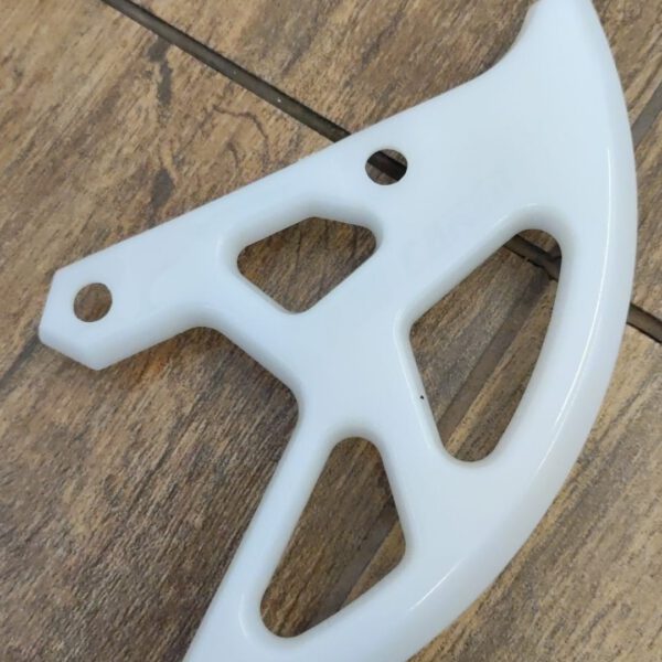 PLASTICA PROTEZIONE DISCO FRENO POSTERIORE KAYO T4 250cc