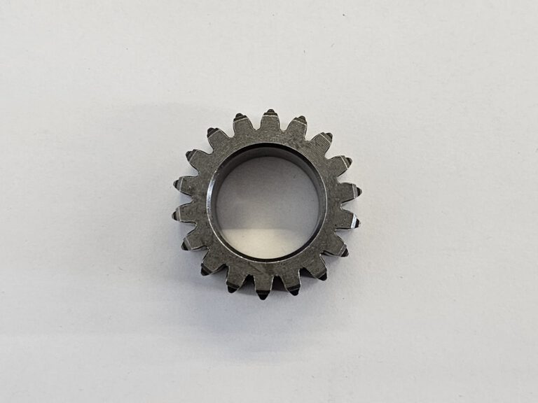 INGRANAGGIO FRIZIONE INTERNO 18 DENTI PER BLOCCO MOTORE YX125 125cc