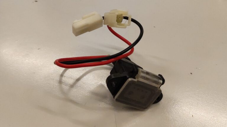 PRESA DI CONNESSIONE SPINA CARICA MINIQUAD KAYO EA70 EA110