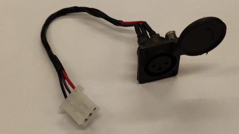 PRESA DI CONNESSIONE SPINA CARICA MINIQUAD KAYO EA50 ES50