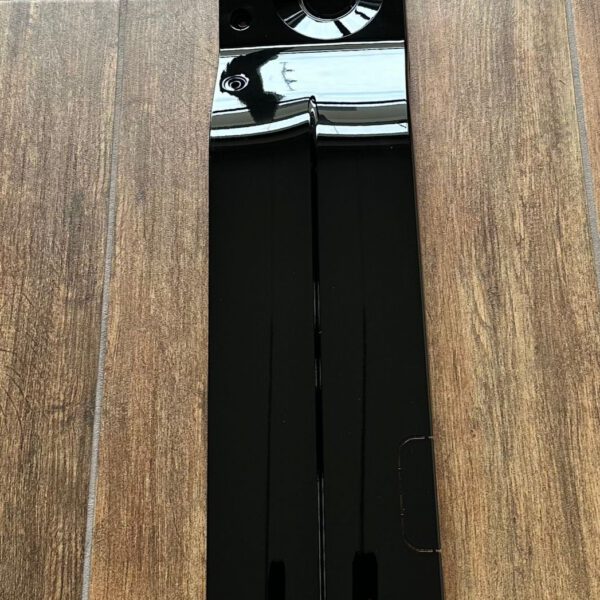 PLASTICA LATERALE PEDALI SINISTRA DA SALITI LUCIDA SCOOTER ELETTRICO SKY II REVENGE