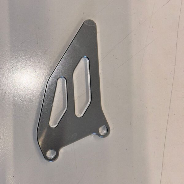 PROTEZIONE IN CNC PER POGGIAPIEDI PER KAYO MINIGP MR150