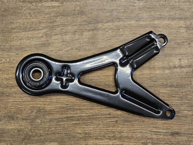 STAFFA BLOCCO MOTORE KAYO A180 180cc TELAIETTO DI SUPPORTO PARTE PIGNONE