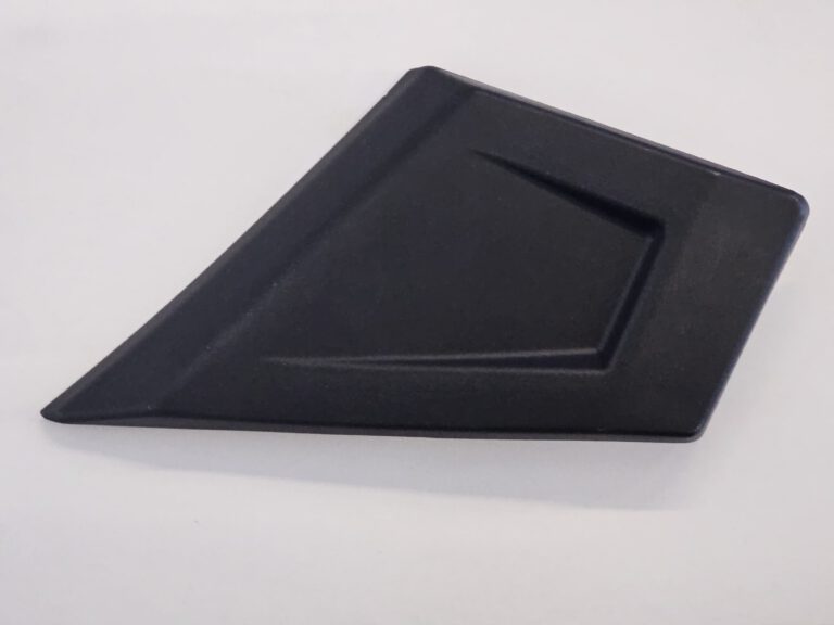 PLASTICA DECORATIVA LATO DESTRO PER QUAD KAYO AU300 L7e