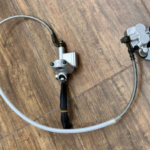 SET FRENI ANTERIORE PIT BIKE KAYO TS90 TSD110 COMPLETO PINZA PASTIGLIE POMPA LEVA FRENO