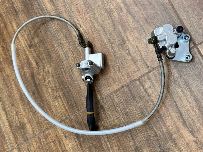 SET FRENI ANTERIORE PIT BIKE KAYO TS90 TSD110 COMPLETO PINZA PASTIGLIE POMPA LEVA FRENO