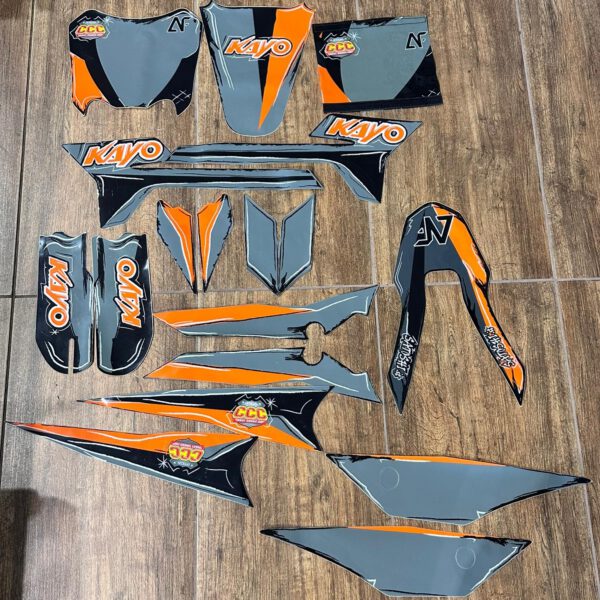 KIT ADESIVI KAYO PER CRAZY CROSS CUP PER TT125 TT140 TT160 TT190