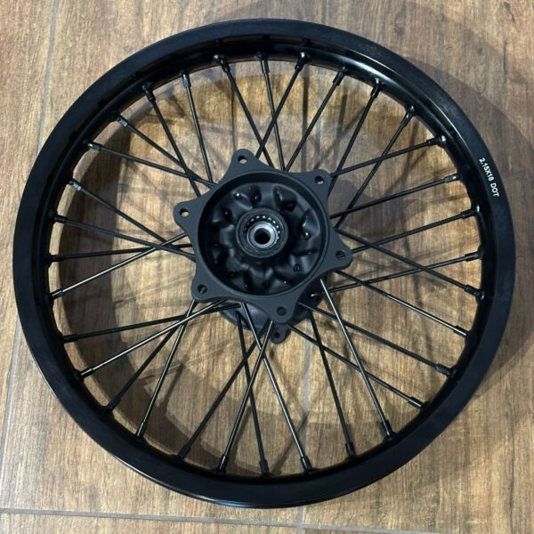CERCHIO POSTERIORE NERO IN ALLUMINIO 2.15X18 PER CROSS KAYO K5 300cc