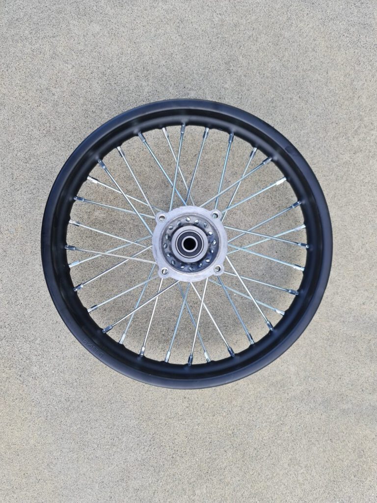 CERCHIO BSE 14" PITBIKE POSTERIORE 140cc PERNO RUOTA DA 15mm 30 RAGGI PER GOMME 90/100-14