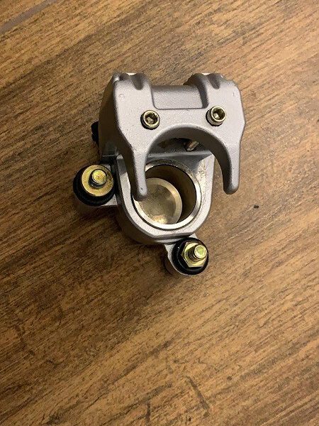 PINZA POSTERIORE KAYO BSE ESCLUSE PASTIGLIE E STAFFA FRENI FRENO PIT BIKE CROSS