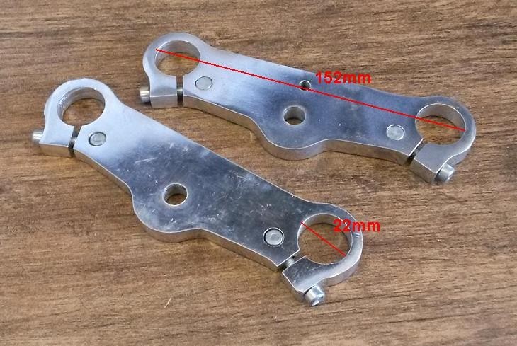 coppia PIASTRE MINIMOTO GP1 MOD.A STERZO STELI SUPPORTI SOSPENSIONI