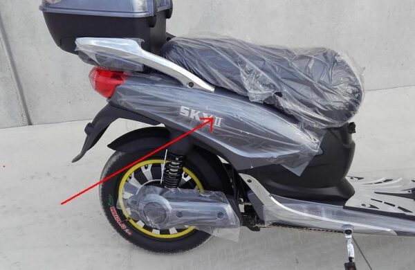 COPPIA PLASTICHE LATERALI CON SCRITTA SKY - bici elettrica scooter sky II tipo z-tech