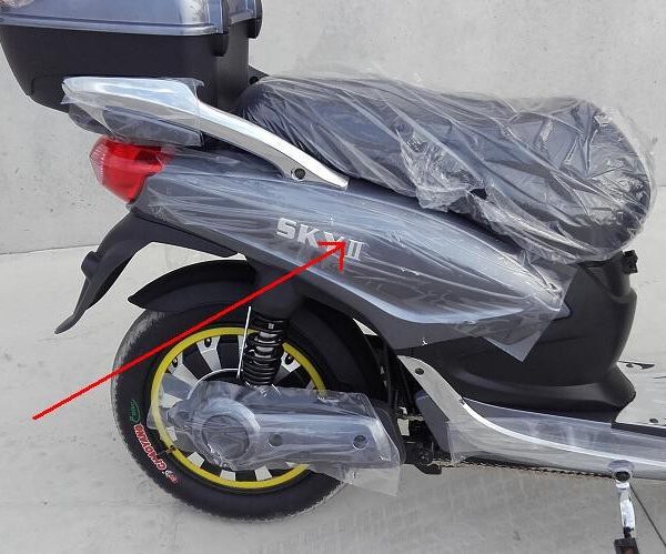COPPIA PLASTICHE LATERALI CON SCRITTA SKY - bici elettrica scooter sky II tipo z-tech