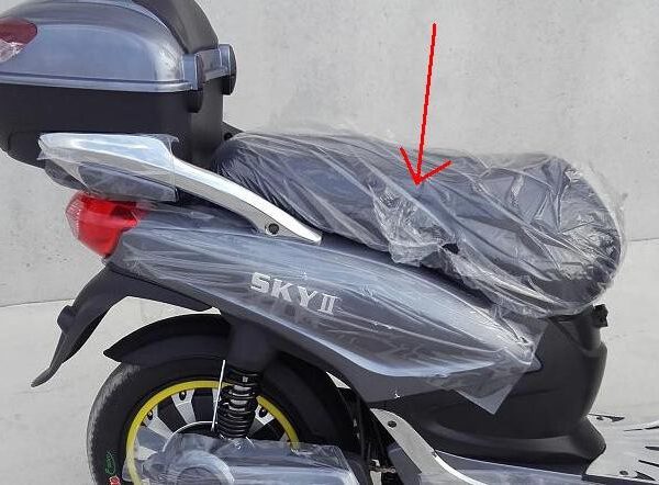 SELLA IN PELLE NERA - bici elettrica scooter sky II tipo z-tech