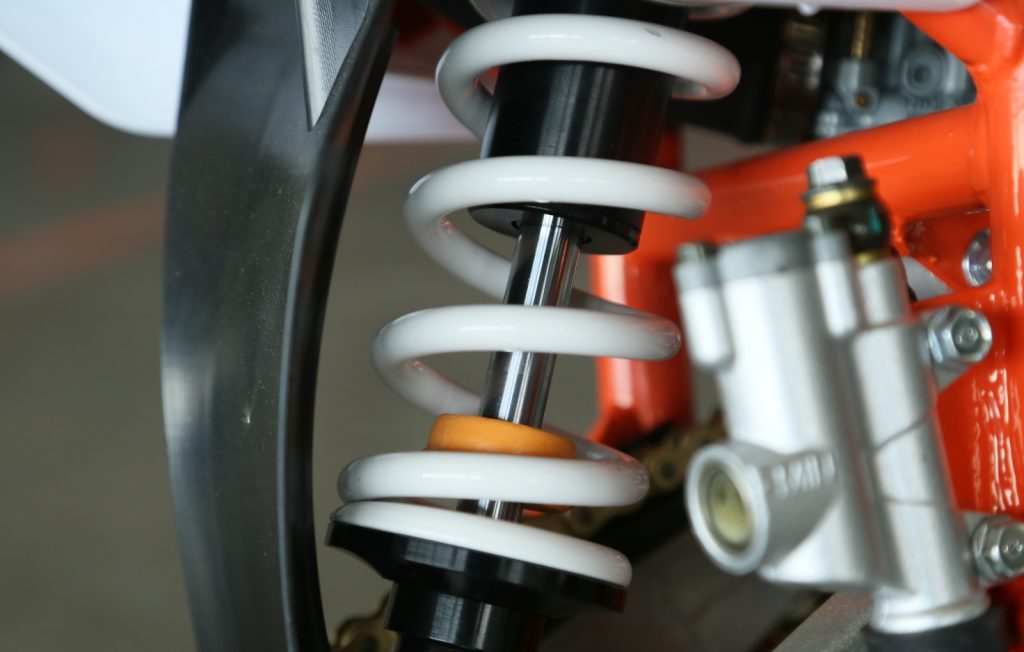 Kayo KT50 - Design e plastiche racing